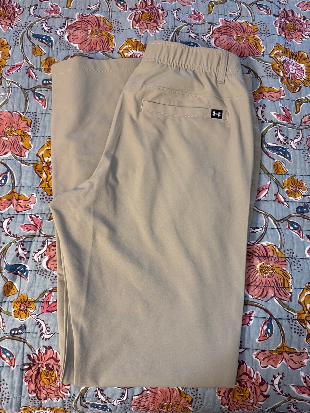 Under Armour 34x34 Beige Stretch Performance Chinos